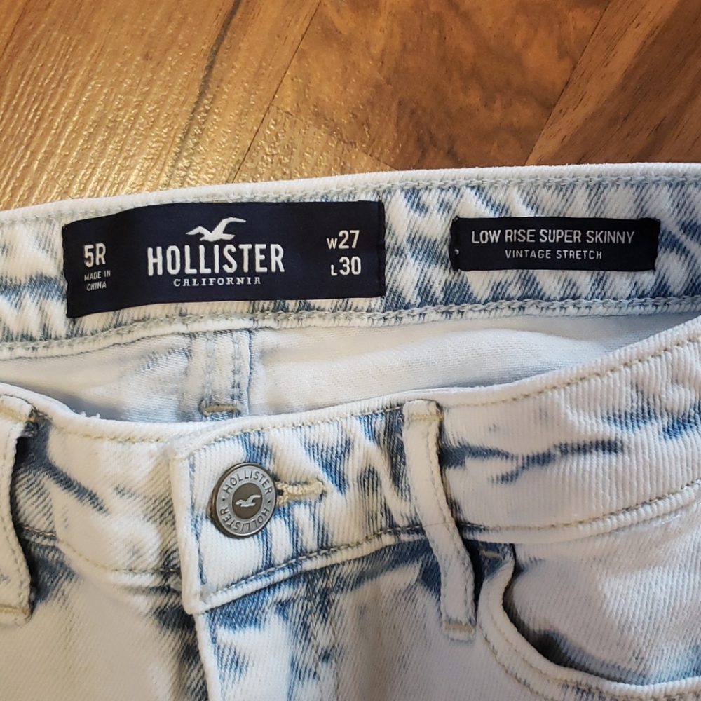 Womens Hollister jeans size 27x30 5R